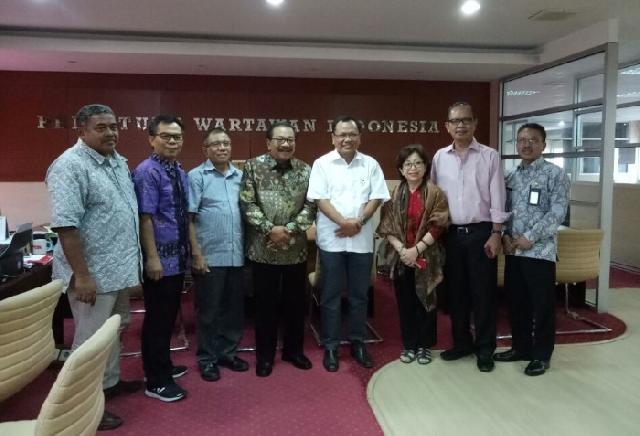Kunjungi PWI Pusat, Gubernur Jatim Mengaku Siap Jadi Tuan Rumah HPN 2019