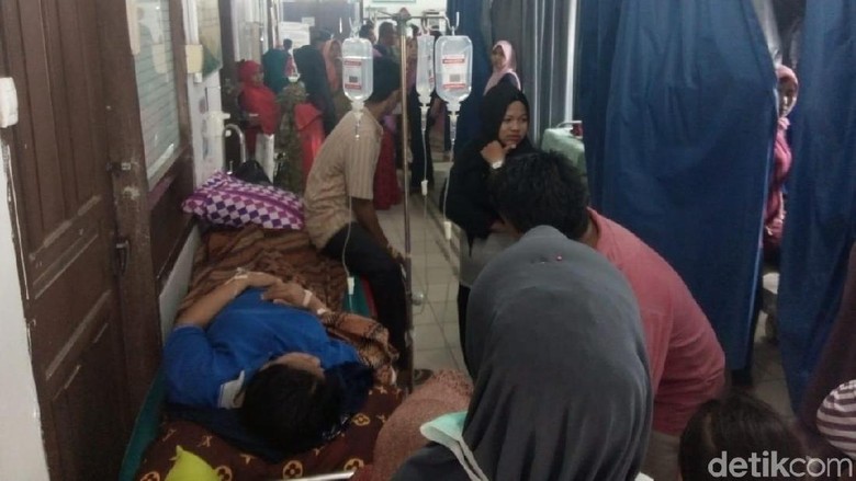 Dua Warga Tewas di Sumbar Usai Makan Lontong Sayur