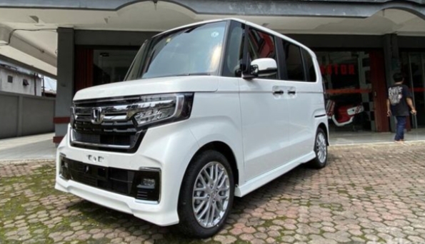 Di Indonesia, Ada Mobil Imut dan Kecil