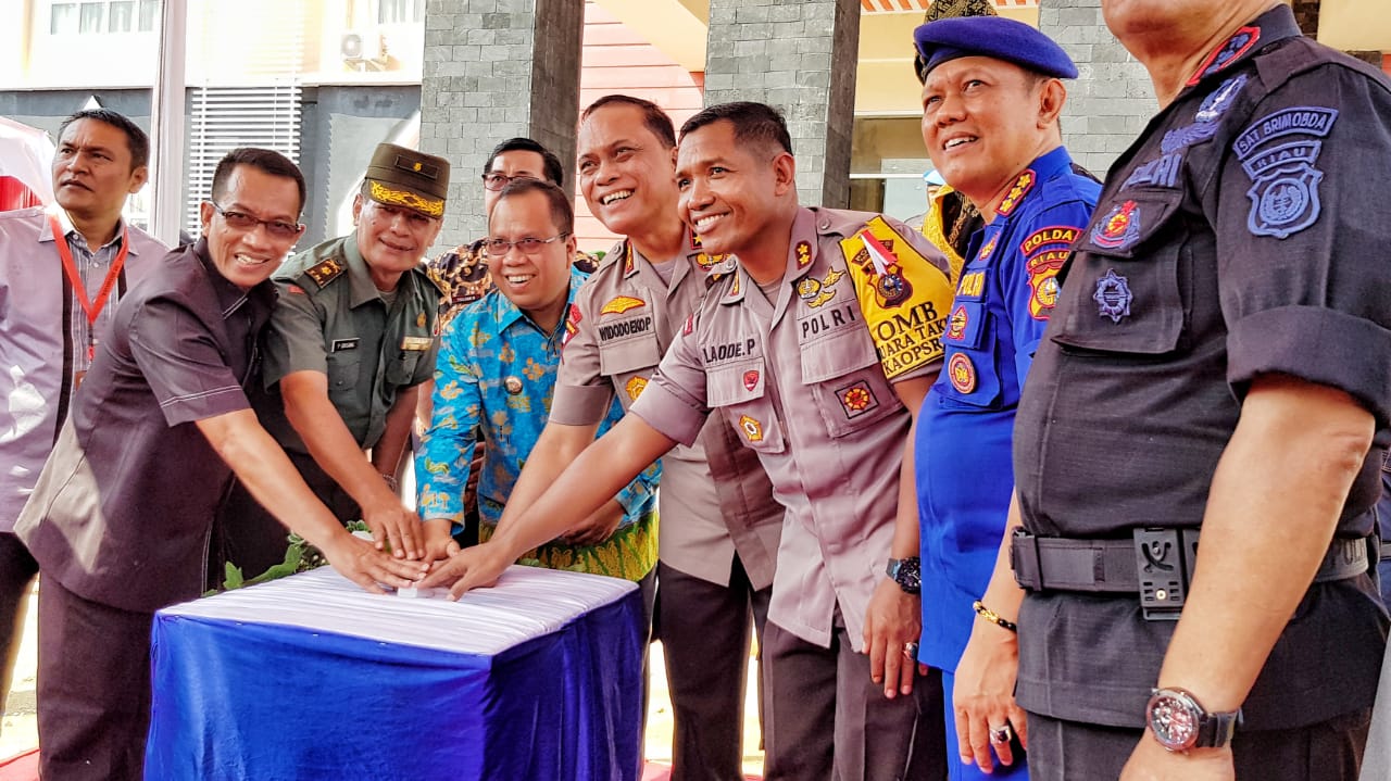 Kapolda Riau bersama Bupati Resmikan Mapolres Meranti, Harap Pelayanan Masyarakat Makin Meningkat