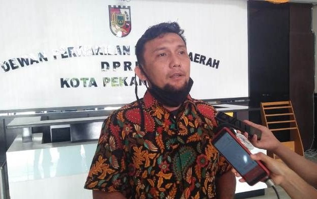 Yasser Hamidy Minta Pemko Pekanbaru Bayarkan Dana Sertifikasi Guru SD-SMP