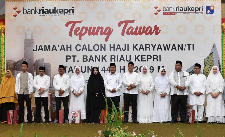 Silaturahmi Sebelum Keberangkatan Haji 9 Pegawai Bank Riau Kepri