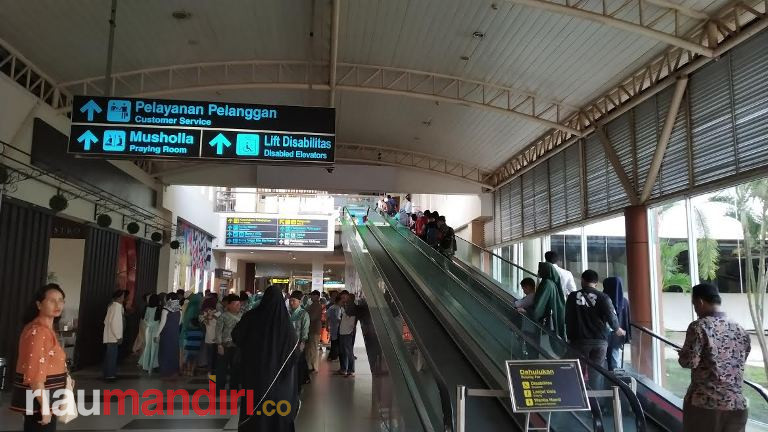 Capai 12 Ribu Penumpang, Bandara Pekanbaru Kembali Normal pada Hari Natal