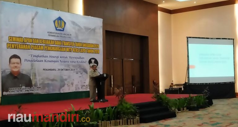 338 Km Jalan Provinsi Masih Tanah, Gubernur Riau: Tak Bisa Andalkan APBD