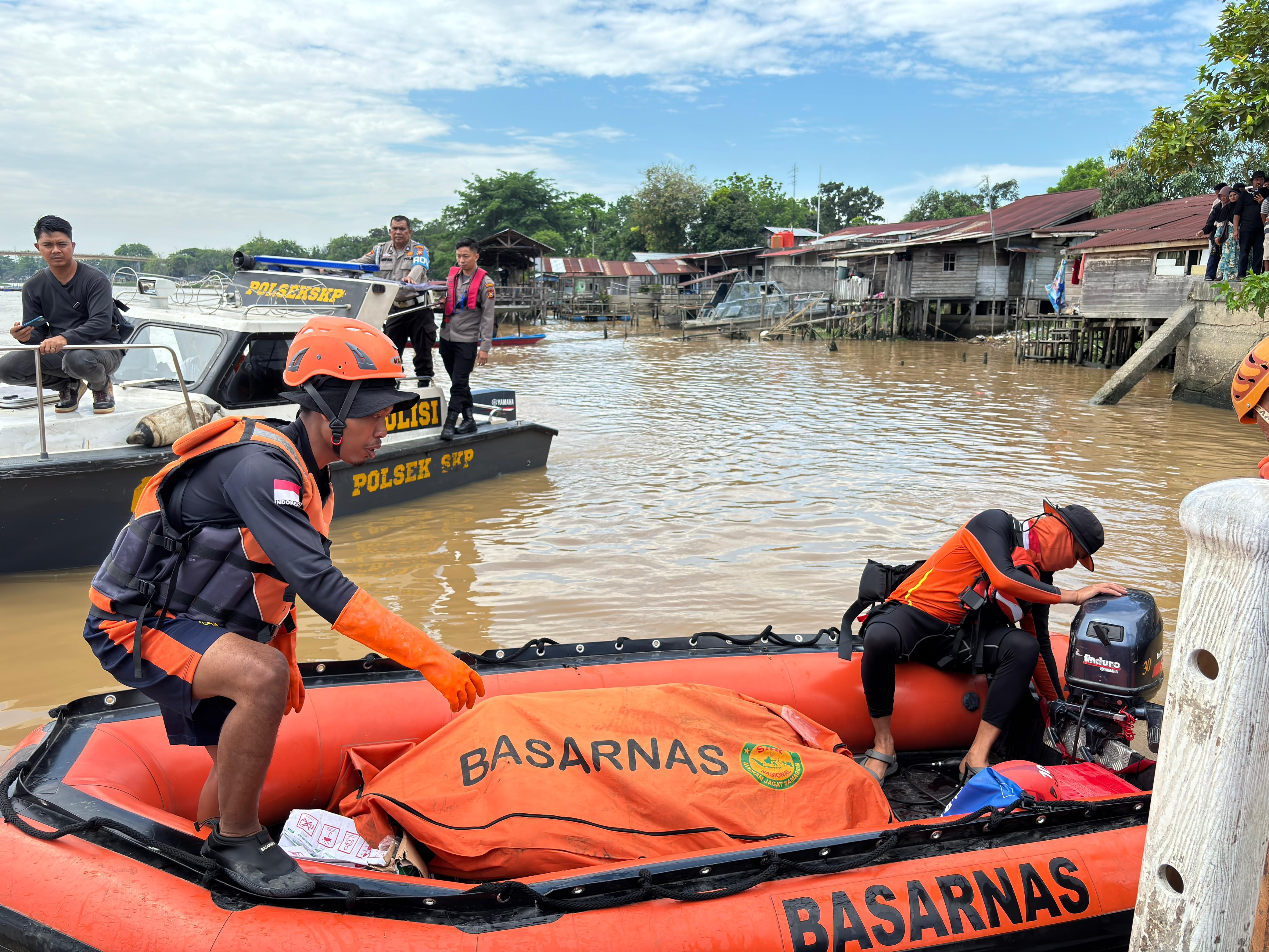 Remaja Tenggelam di Sungai Siak Meninggal Dunia