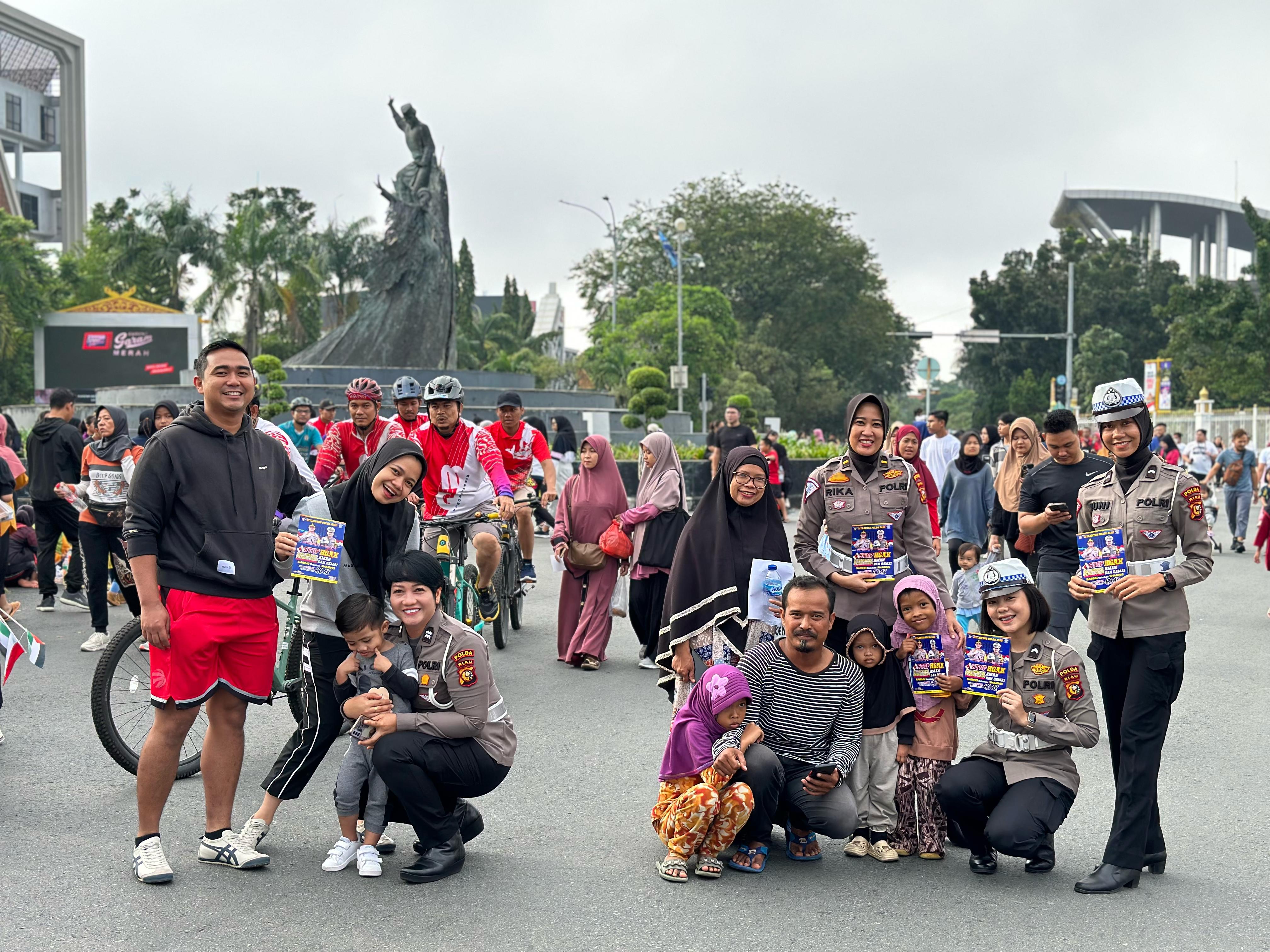 Srikandi Ditlantas Polda Riau Ingatkan Masyarakat Selektif Informasi