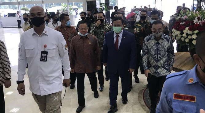 Menhan Prabowo Sambangi Gedung DPR RI