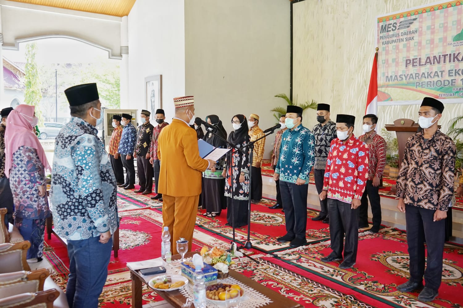 51 Orang Pengurus Daerah Masyarakat Ekonomi Syariah (MES) Kabupaten Siak Resmi Dilantik