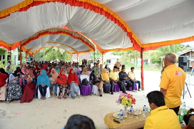 Tokoh Masyarakat Desa Bongkal Malang Inhu Nilai Andi Rachman Peduli Pendidikan