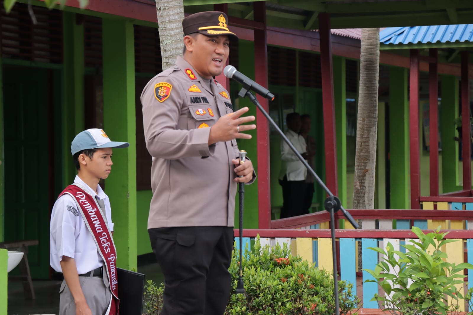 Kapolres Meranti Berikan Berbagai Motivasi kepada Pelajar SMAN 2 Tebing Tinggi