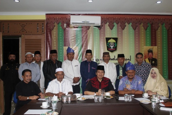 Jelang Kedatangan SBY, Pengurus Keluarga Pacitan Riau Silaturahmi ke LAMR