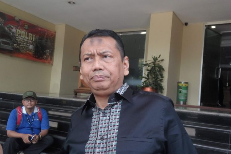 Batal Laporkan SBY, Kapitra Ampera Laporkan Perusakan Balihonya ke Polda Riau