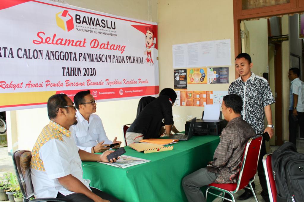149 Orang Mendaftar di Hari Pertama Dibukanya Lowongan Panwascam Se-Riau