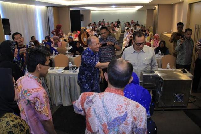 Sayed Abubakar dan BPPT RI Kunker Sekaligus Beri Pelatihan Ratusan UKM di Pekanbaru