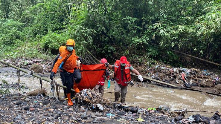 BNPB Catat Jumlah Korban Bencana 'Galodo' Sumbar Jadi 62 Orang