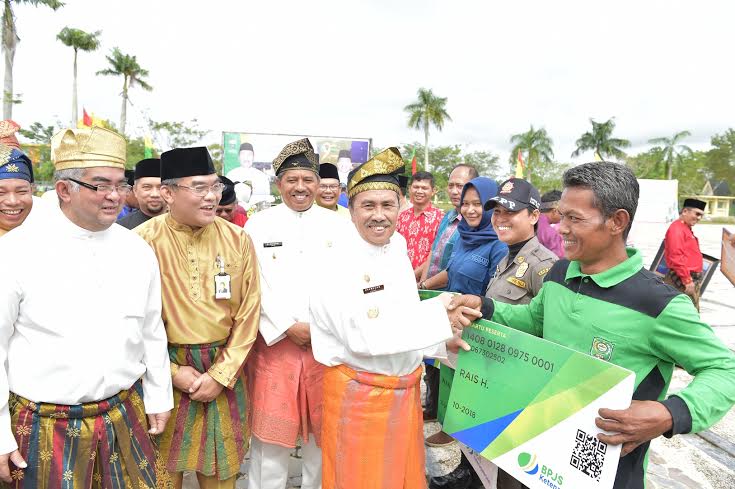 Bank Riau Kepri Wujudkan Peduli Tenaga Kerja Rentan pada HUT ke-19 Kabupaten Siak