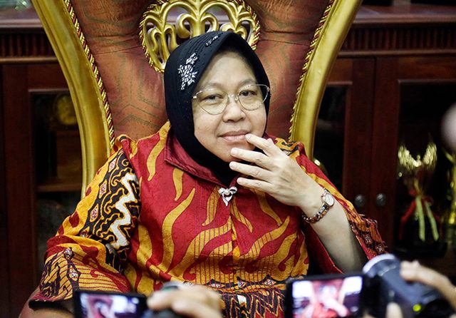 Dihina Kodok Betina, Wali Kota Risma: Warga Surabaya Kalau Masih Cinta Saya, Maafkan Zikria