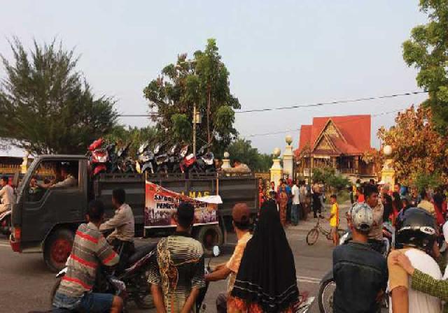 Tim Gabungan Amankan Puluhan Pejudi Sabung Ayam