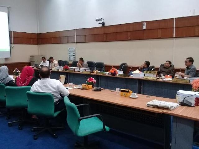Komisi III DPRD Riau RDP dengan Unilak