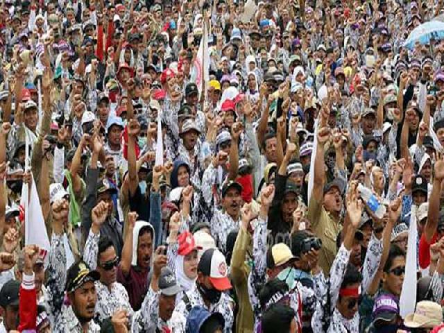 Awal 2017, Ribuan Honorer Dirumahkan