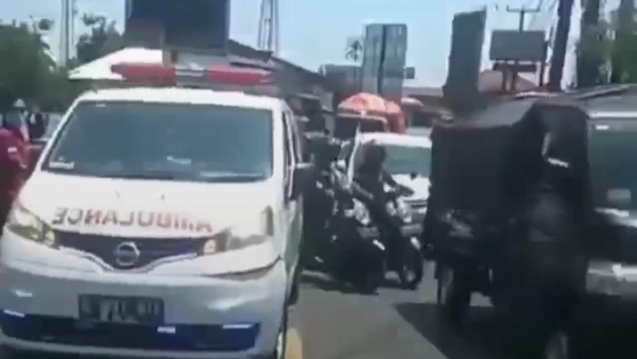 Ini Kata Polisi Soal Satpol PP Tabrak Ambulans di Bogor