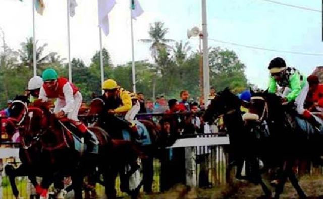 Kuda Yara Princess dari Riau Tampil di Sawahlunto Derby 2017