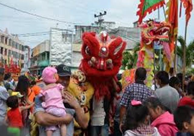 Ribuan Warga Tionghoa Meriahkan Cue Lak di Bengkalis