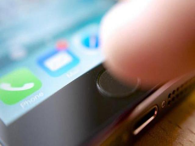 Tahun Depan iPhone Usung Layar OLED Melengkung?