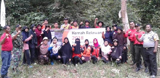 Bentuk Karakter Siap dan Tangguh, Relawan Nusantara Rumah Zakat Taja Kemah Relawan