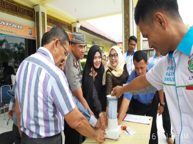 Polres Kampar Musnahkan 34 Gram Sabu