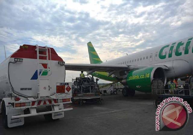 Tarif Pesawat Terbang Komersial Turun 5 Persen