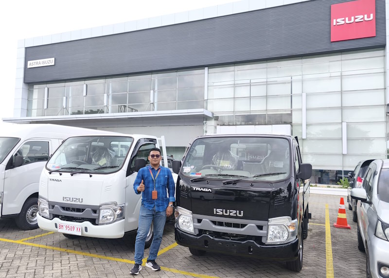 Hafdal Lesmana Buktikan Kinerja Lewat Penghargaan Sales Terbaik