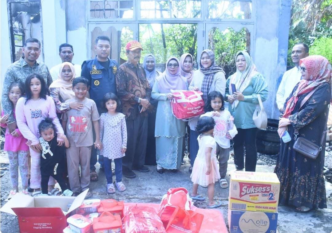 Wabup Misharti Beri Bantuan ke Korban Musibah Kebakaran