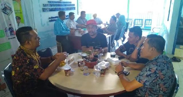 Kominfo Kampar dan Insan Pers Gelar Coffee Morning