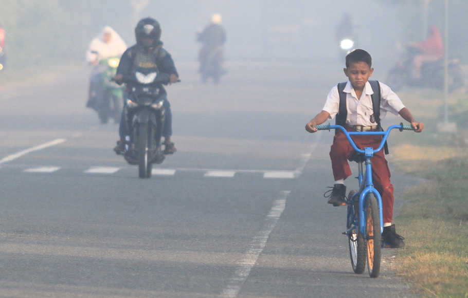 Pagi Hingga Siang Kualitas Udara di Riau Tidak Sehat, Penderita ISPA Capai 2.661 Orang