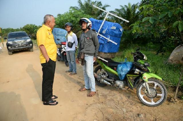 Andi Rachman Buka Akses Jalan Okura-Perawang, Ini Kata Warga Siak dan Pekanbaru