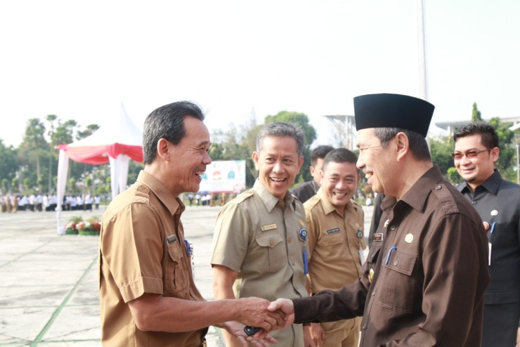 Pasca Penertiban, 31 Pejabat Eselon Pemprov Riau Terima Mobil Dinas