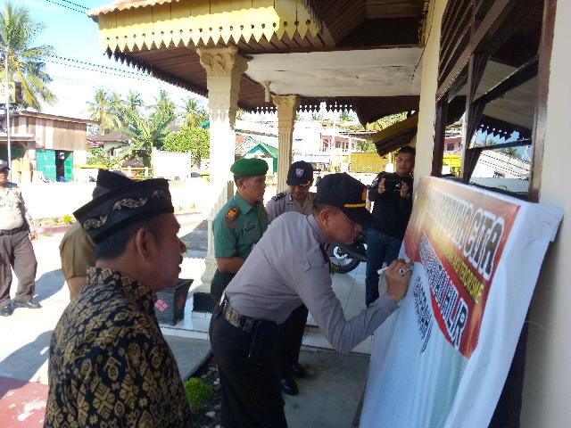 Polsek dan Koramil 07/Kuantan Hilir Gelar Apel Belasungkawa atas Peristiwa Bom Jawa Timur