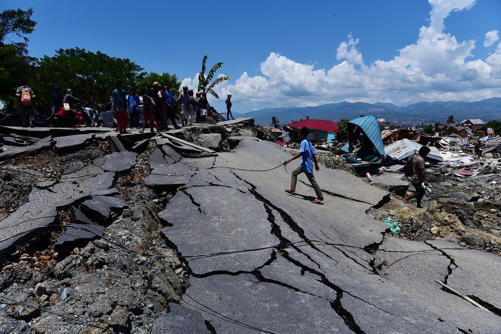 Satu Orang Tewas Akibat Gempa 5,8 SR di Sulteng, Warga Diminta Bersiap Guncangan Susulan