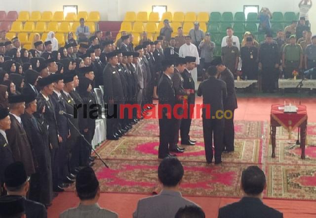 Suyatno Lantik 370 Pejabat Administrator dan Pengawas