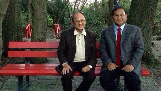 Prabowo Subianto Melayat ke Rumah Duka BJ Habibie