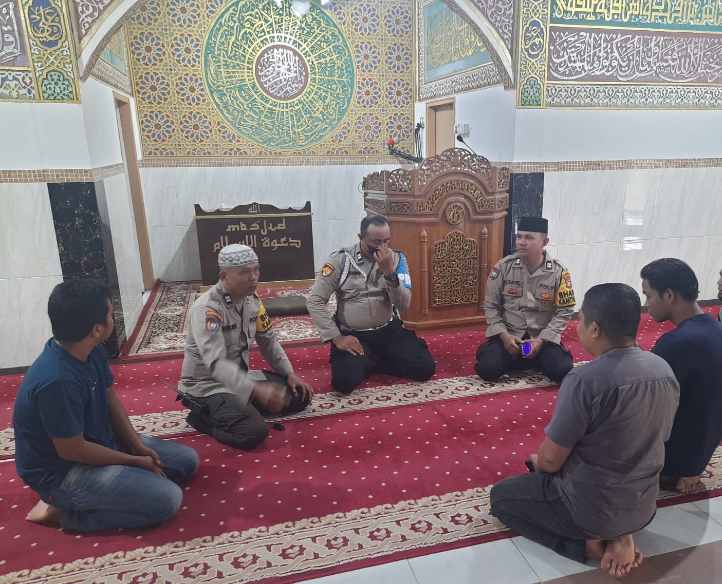 Dialog Salat Subuh di Masjid Dawatul Islam, Polsek Sukajadi Pesankan Pemilu Damai