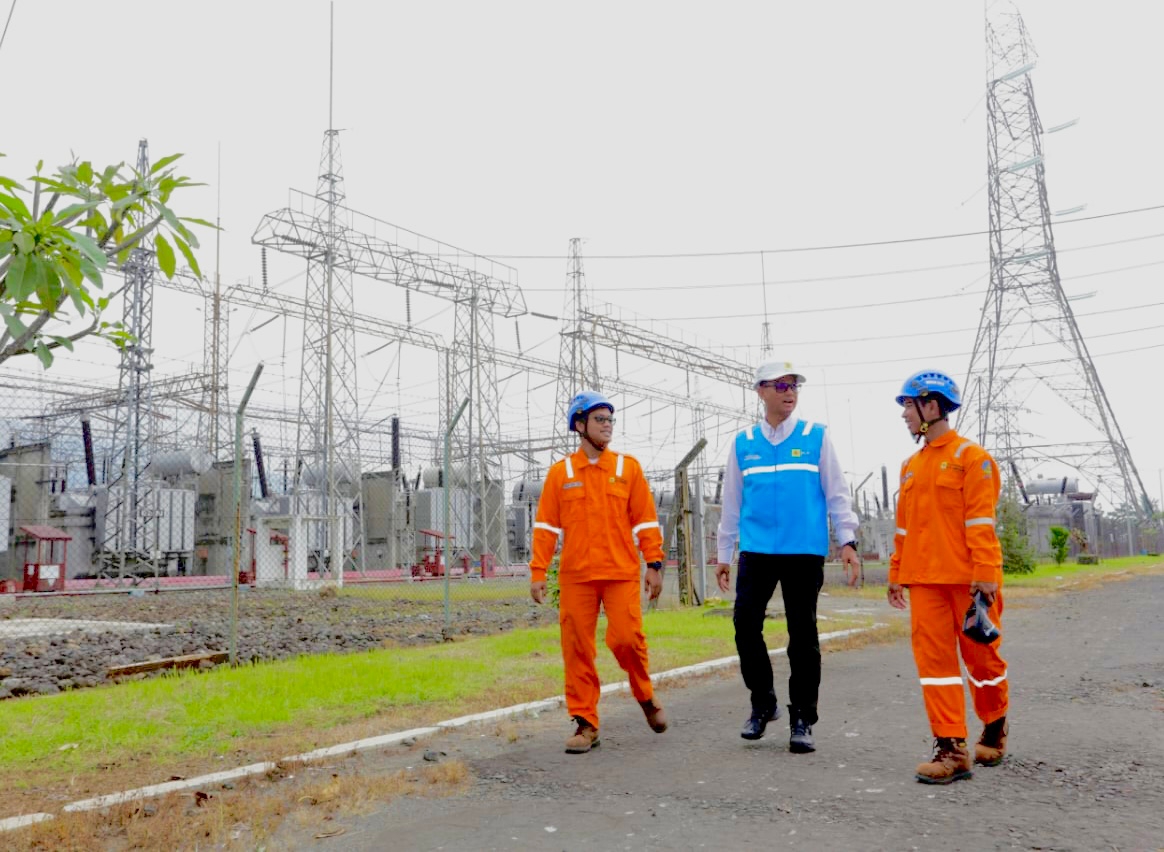 Dirut PLN Cek Kesiapan Pembangkit dan Pasokan Energi Primer untuk Pergantian Tahun 2023