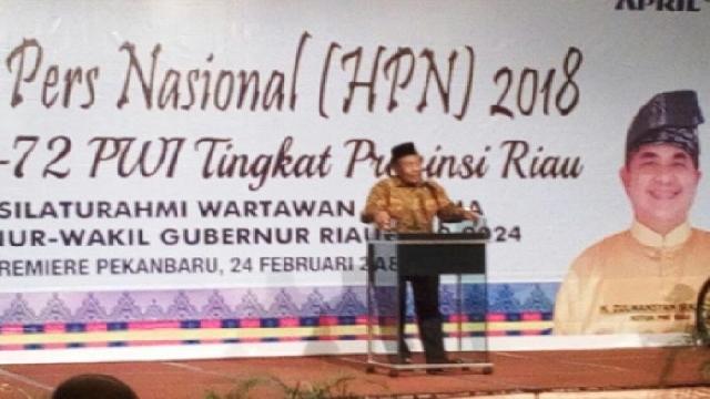 Hadiri Malam Resepsi HPN 2018, Plt Gubri Minta Wartawan Ingatkan Pemprov Riau