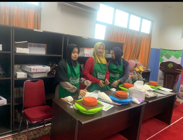 Bersama Griya Foods Pekanbaru, PT IKPP Taja Pelatihan Tata Boga Bagi Pelaku UMKM