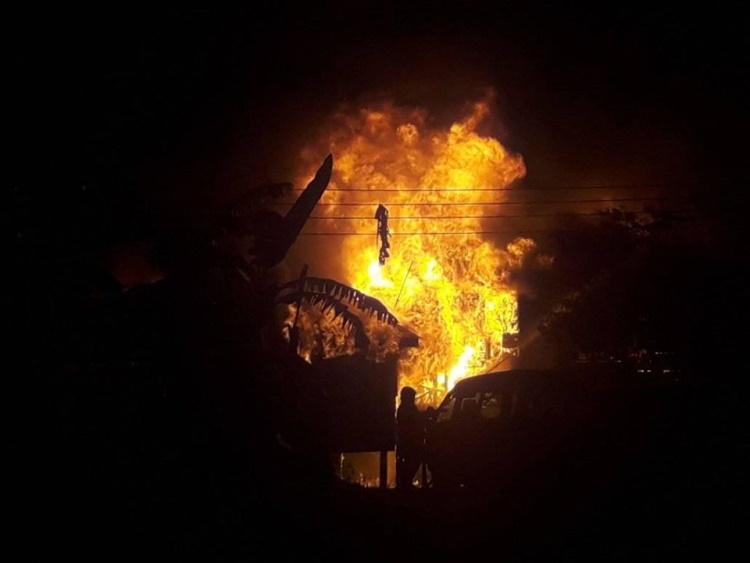 4 Rumah di Kampung Dalam Pekanbaru Terbakar Saat Malam Tahun Baru