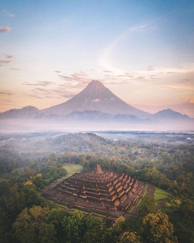 Sempat Bikin Heboh, Kemenparekraf Hapus Foto Gunung Lancip Borobudur