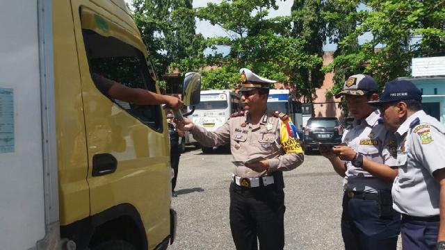 Satlantas Polres Kampar Gandeng Dishub Uji Kelayakan Kendaraan Umum