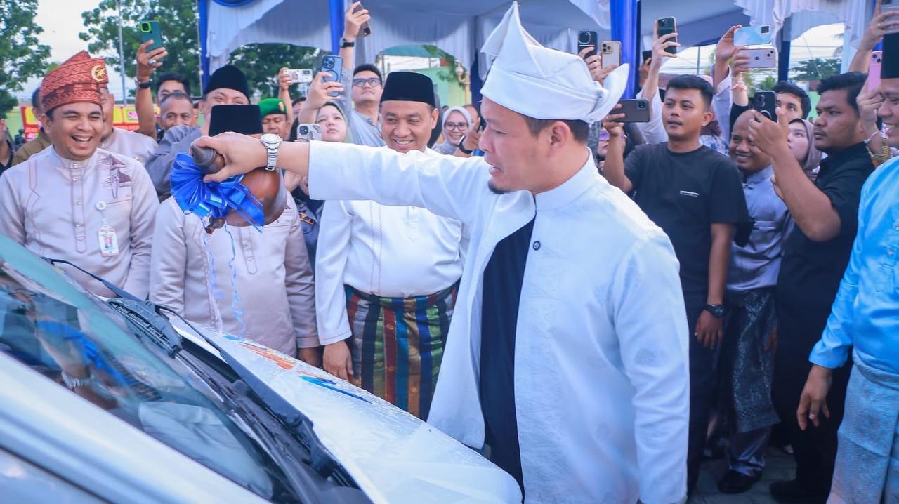 Wako Agung Resmikan Pengoperasian Oplet AMAN