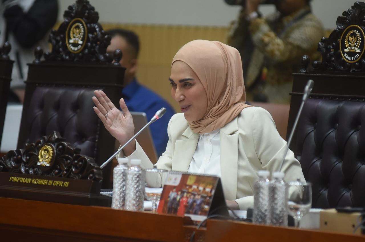 Pemberian Amnesti dan Abolisi Bukan Semata Pertimbangan Hukum